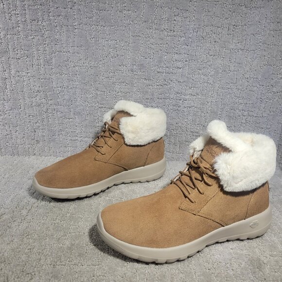 Skechers On The Go Joy Women's Size US 9.5 Chestnut Shearling Fur lined Boots. - Picture 1 of 8